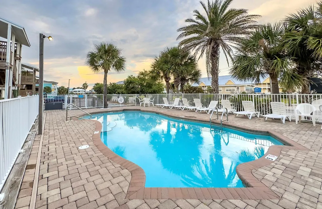 Seahorse 422 By Albvr - You'Ll Love This Great Condo That'S Just Steps From The Beach!-1